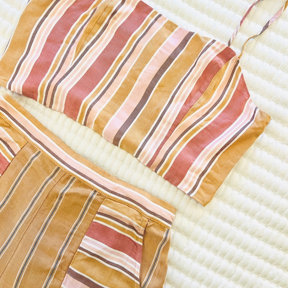 American Eagle Striped Short and Crop Top Set NBW